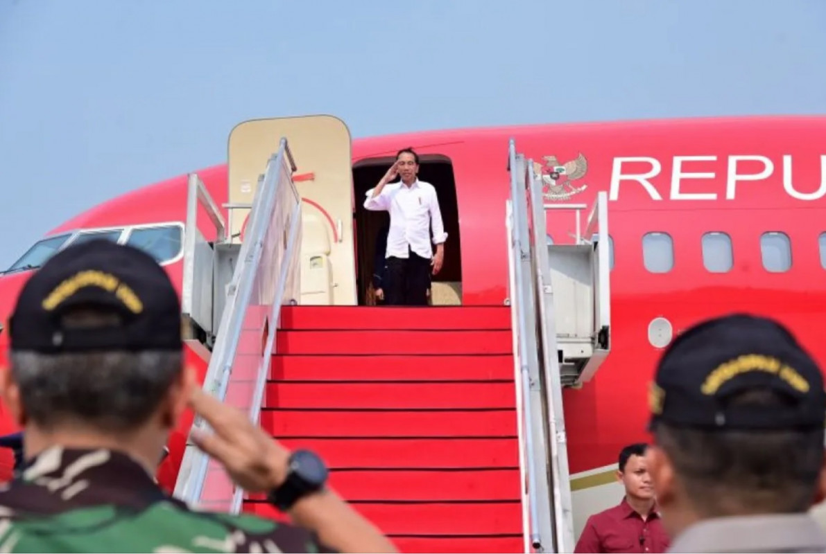 Presiden Jokowi bertolak ke IKN untuk sidang kabinet paripurna