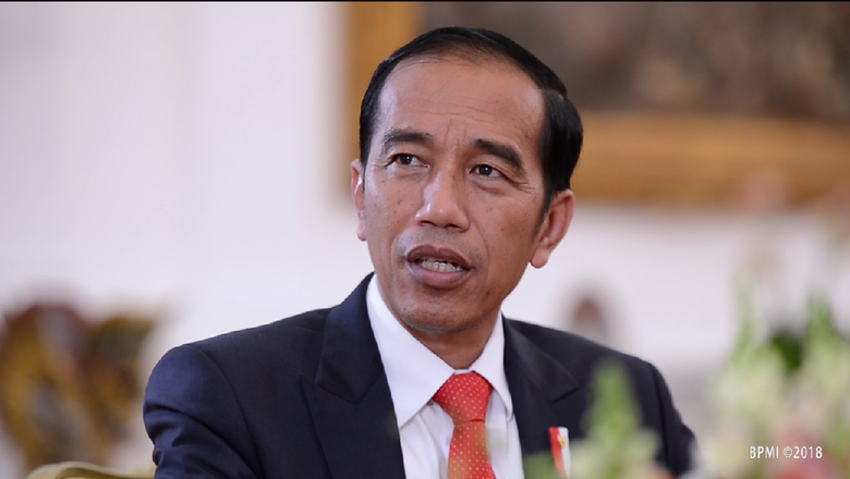 Jokowi Perlu Tinjau Tim Ekonomi Agar Investasi Moncer